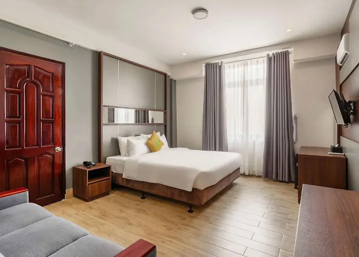 The Palms 3*