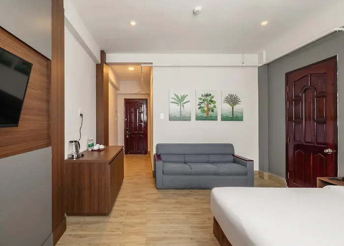 The Palms Отель 3*