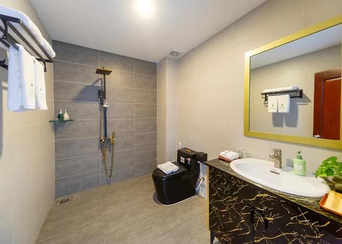 The Palms 3*