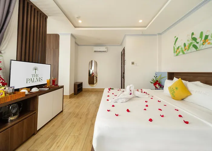 The Palms 3*